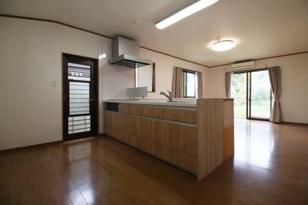 いすみ市岬町、中古一戸建てのキッチン画像です