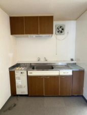 勝浦市墨名、マンションのキッチン画像です