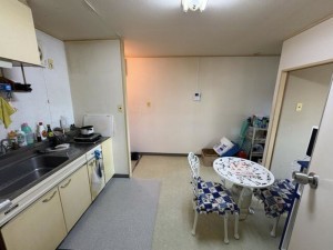 勝浦市墨名、マンションのキッチン画像です