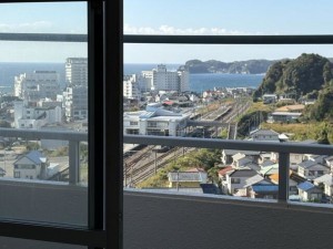 勝浦市墨名、マンションの画像です