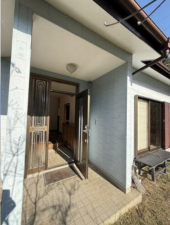 いすみ市岬町、中古一戸建ての玄関画像です