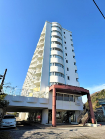 勝浦市興津、マンションの外観画像です