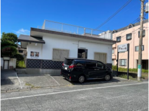 勝浦市勝浦、収益物件/店舗付住宅の外観画像です