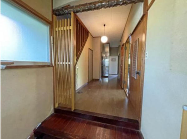 長生郡睦沢町川島、中古一戸建ての玄関画像です