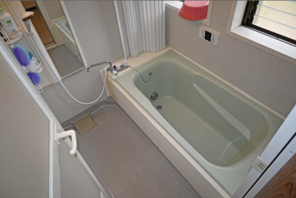 長生郡長南町水沼、中古一戸建ての風呂画像です