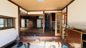 いすみ市大原、中古一戸建ての玄関画像です