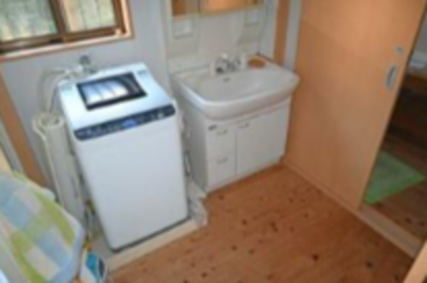 いすみ市日在、中古一戸建ての洗面画像です