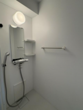 勝浦市墨名、マンションの風呂画像です