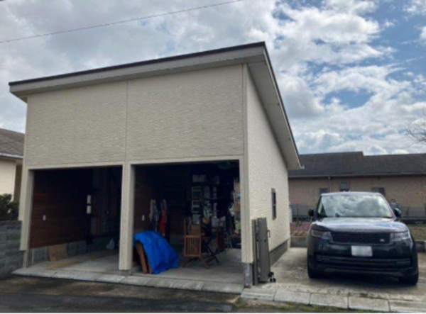 いすみ市上布施、中古一戸建ての駐車場画像です