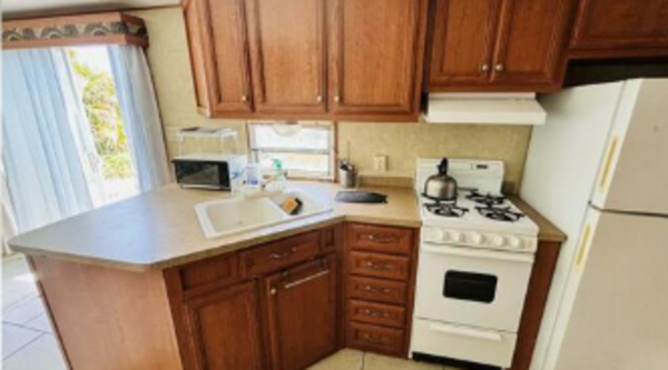 いすみ市岩船、中古一戸建てのキッチン画像です