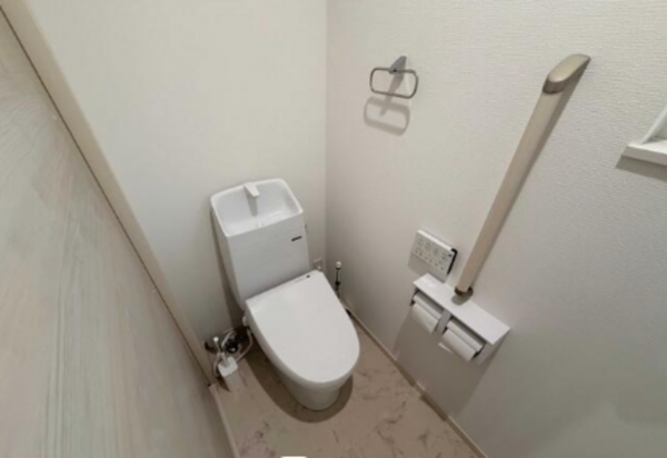 いすみ市岬町、中古一戸建てのトイレ画像です