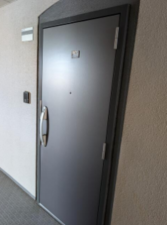 夷隅郡御宿町須賀、マンションの玄関画像です