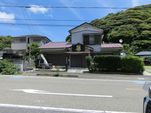 勝浦市鵜原、収益物件/店舗の画像です