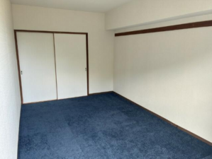 勝浦市沢倉、マンションの画像です