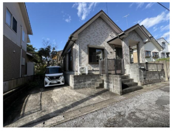 勝浦市出水、中古一戸建ての外観画像です