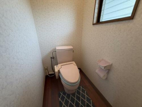 いすみ市岬町、中古一戸建てのトイレ画像です