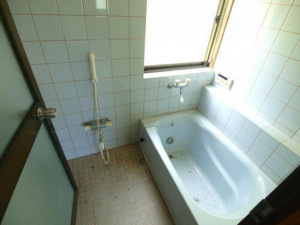 夷隅郡御宿町実谷、中古一戸建ての風呂画像です