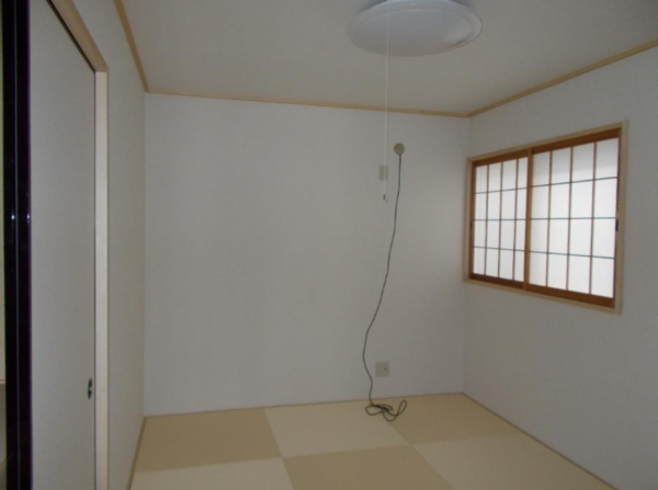 貝塚市王子、中古一戸建ての画像です