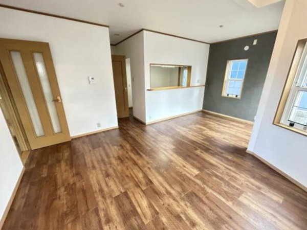 貝塚市王子、中古一戸建ての画像です