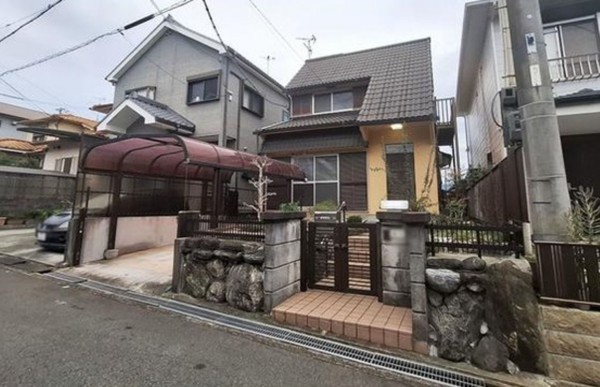 貝塚市清児、中古一戸建ての画像です
