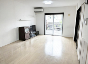 貝塚市澤、中古一戸建ての画像です