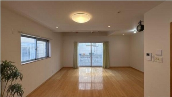 貝塚市東山、中古一戸建ての画像です