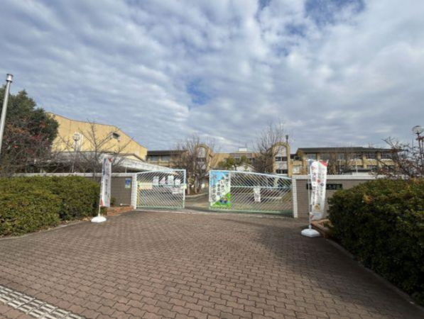 貝塚市二色、マンションの画像です