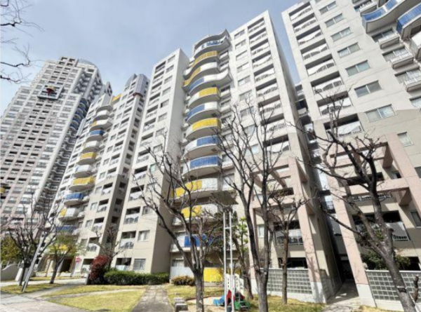 貝塚市二色、マンションの画像です