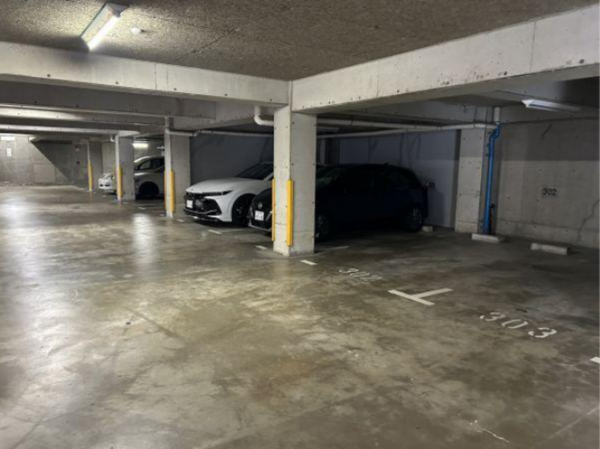 貝塚市二色、マンションの画像です