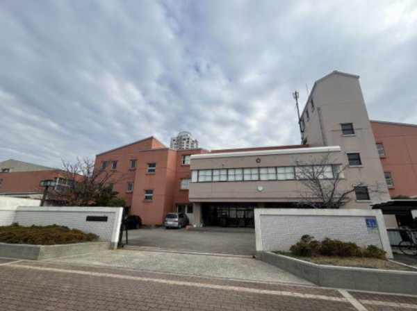 貝塚市二色、マンションの画像です