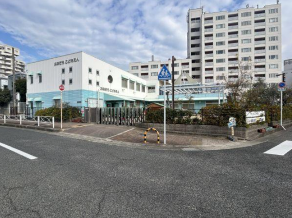 貝塚市二色、マンションの画像です