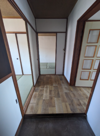 貝塚市澤、マンションの画像です