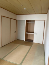 貝塚市清児、マンションの画像です