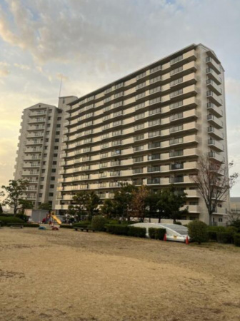 貝塚市清児、マンションの画像です