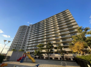 貝塚市清児、マンションの画像です