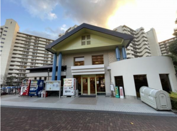 貝塚市清児、マンションの画像です