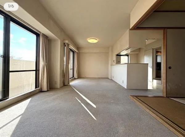 貝塚市清児、マンションの画像です