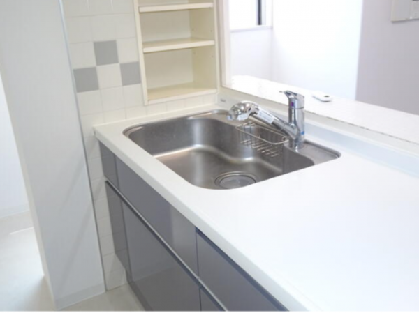 貝塚市二色、マンションの画像です