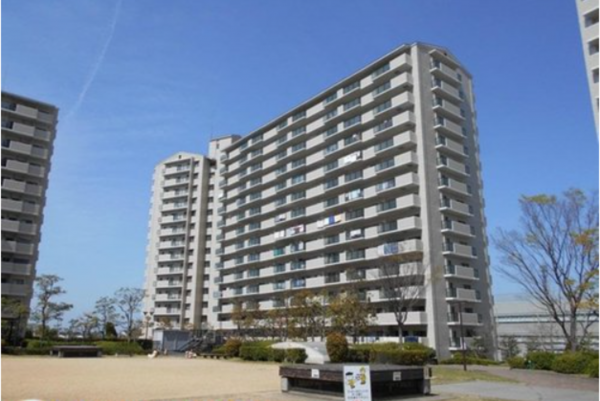 貝塚市清児、マンションの画像です