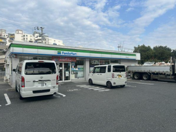 貝塚市二色、マンションの画像です