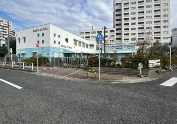 貝塚市二色、マンションの画像です