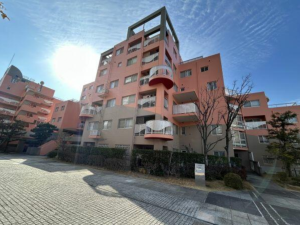 貝塚市二色、マンションの画像です