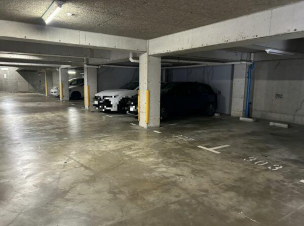 貝塚市二色、マンションの画像です