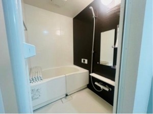 貝塚市加治、マンションの画像です