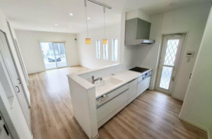 泉佐野市高松西、中古一戸建ての画像です