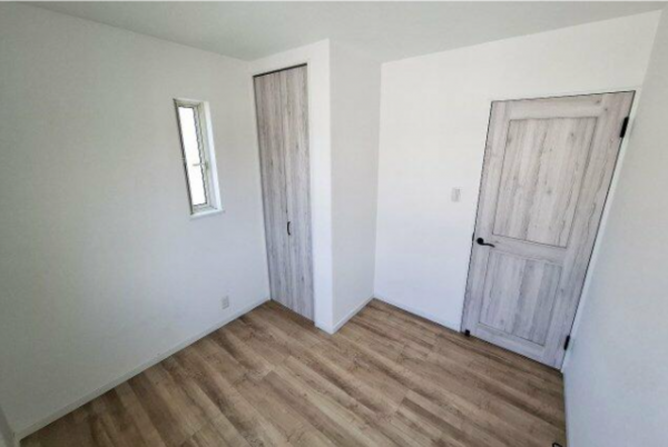 泉佐野市高松西、中古一戸建ての画像です