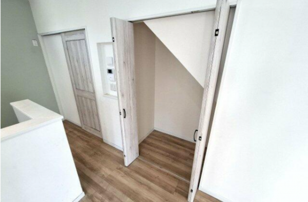 泉佐野市高松西、中古一戸建ての画像です