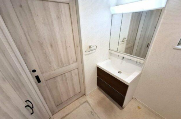 泉佐野市高松西、中古一戸建ての画像です