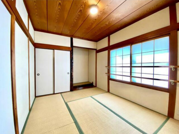 泉佐野市新安松、中古一戸建ての画像です