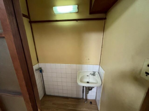 泉佐野市新安松、中古一戸建ての画像です
